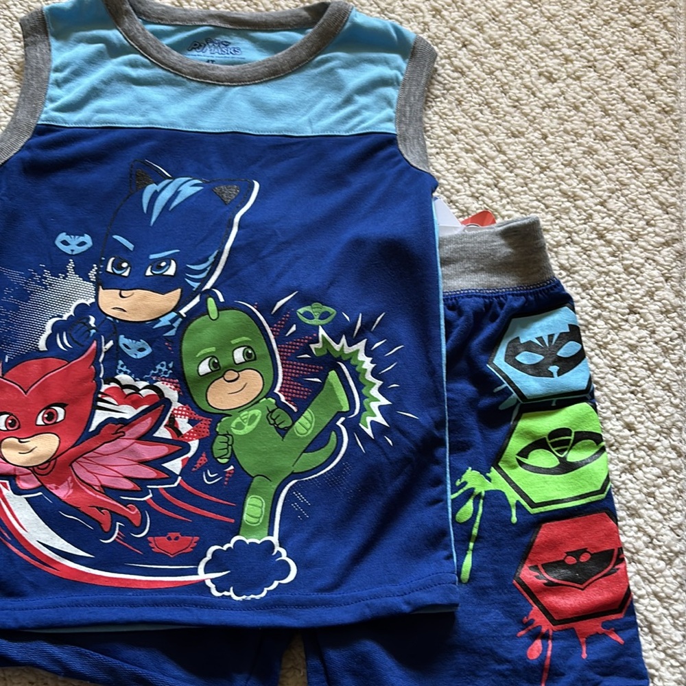 Pajamas PJMasks toddler boys/girls new sizes 2T, 3T or 4T polyester top & shorts